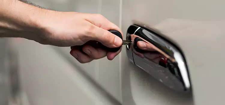 Why Choose Our Auto Locksmith Team in Warrensburg, MO?
