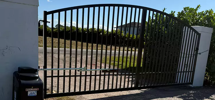 Driveway Fence Repair Warrensburg